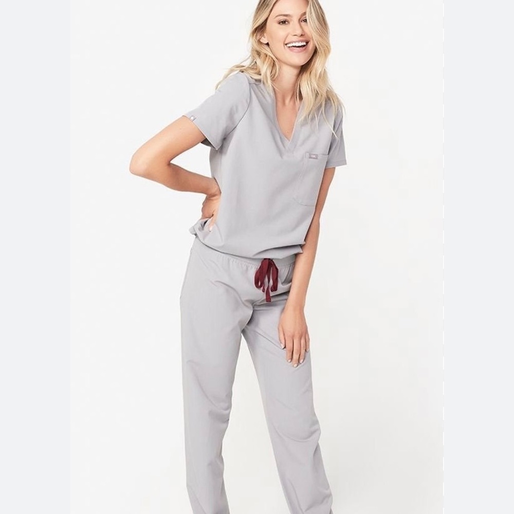 Figs scrub set